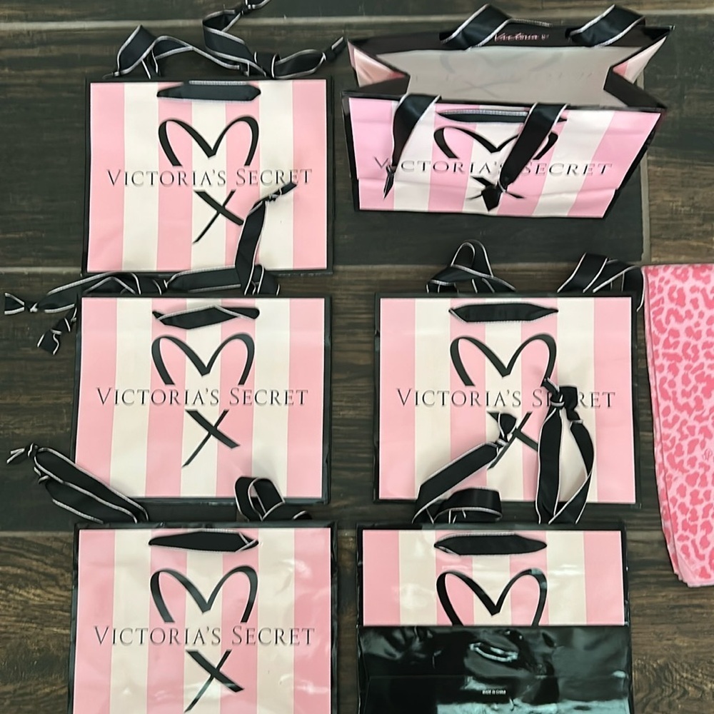 Victoria's Secret Shopping Bags with Wrapping Papers - Picture 2 of 5